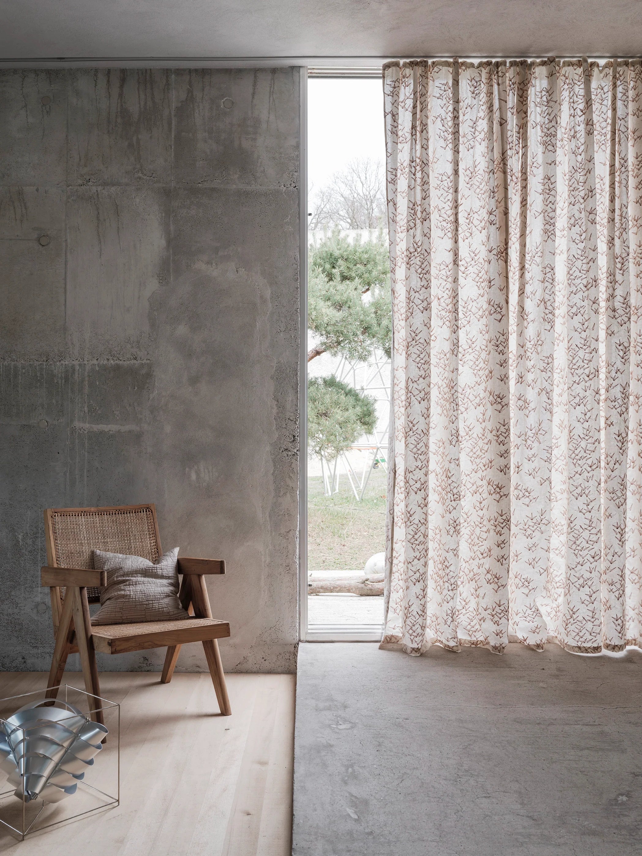 וילונות לעסקים: כך תשלבו וילונות מעוצבים יפים למשרד