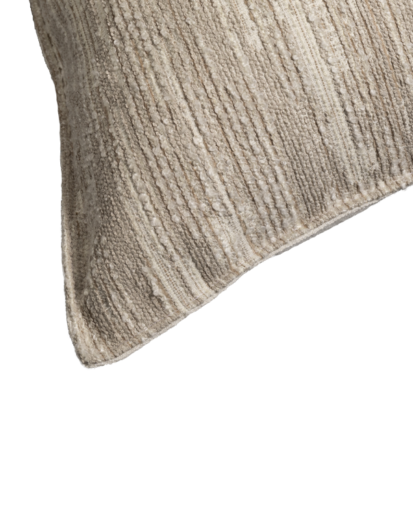 כרית נוי דקורטיבית - דגם אמיל כרית נוי דקורטיבית - דגם אמיל