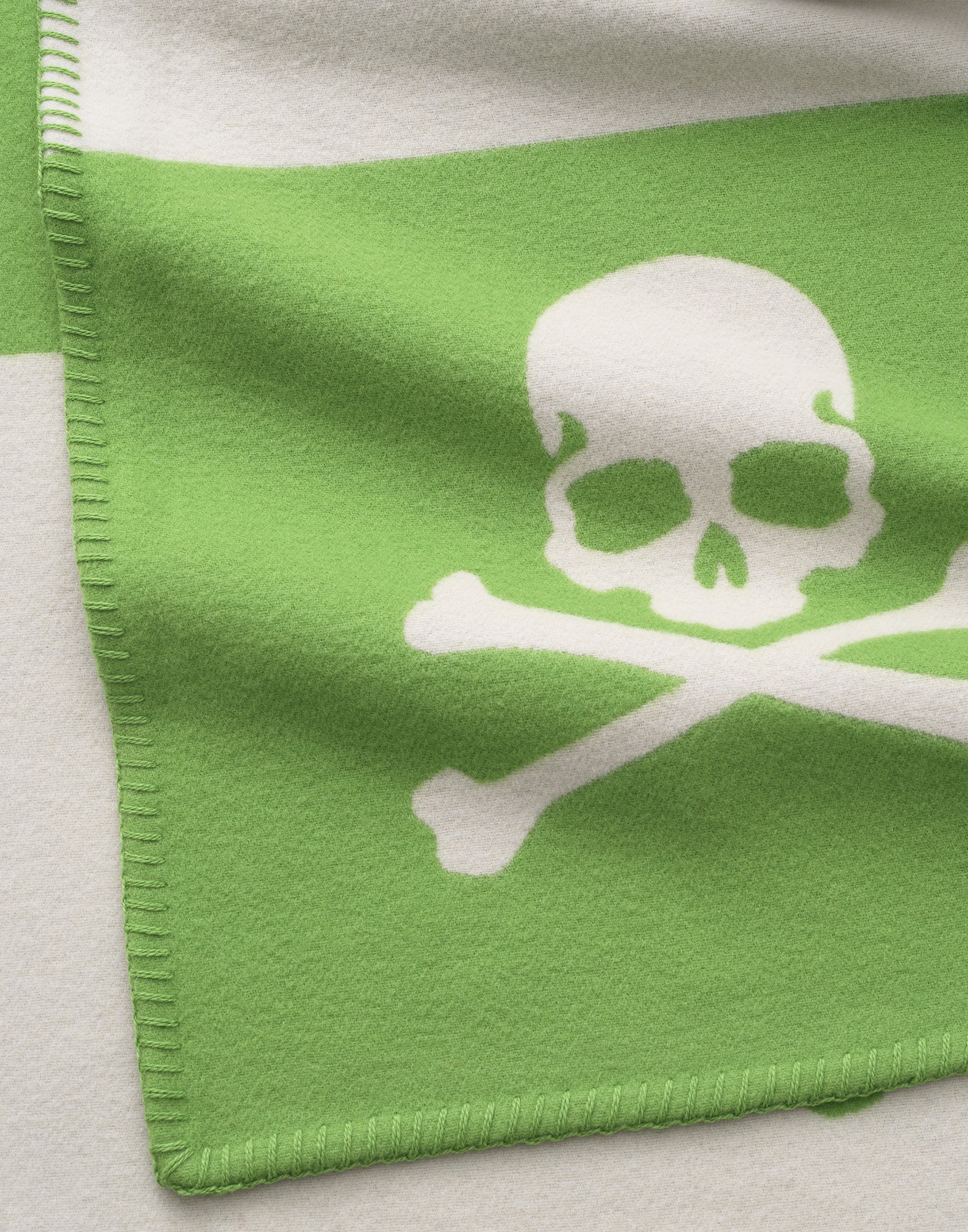 שמיכת קשמיר גולגולת ירוק