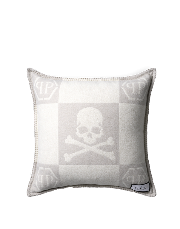 כרית נוי גולגולת אפור ולבן עם כיתוב PP כרית נוי גולגולת אפור ולבן עם כיתוב PP