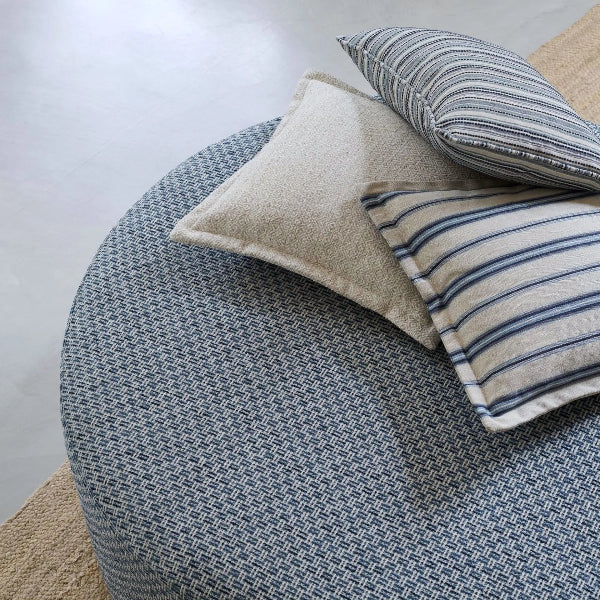 בד בדוגמא אתנית - דגם אוויארו בד בדוגמא אתנית - דגם אוויארו