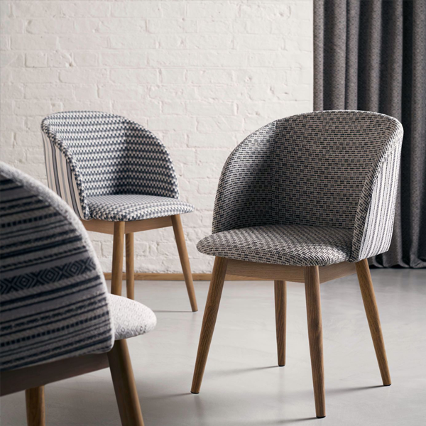 בד אתני שבטי צבעוני - דגם מיסטורה בד אתני שבטי צבעוני - דגם מיסטורה