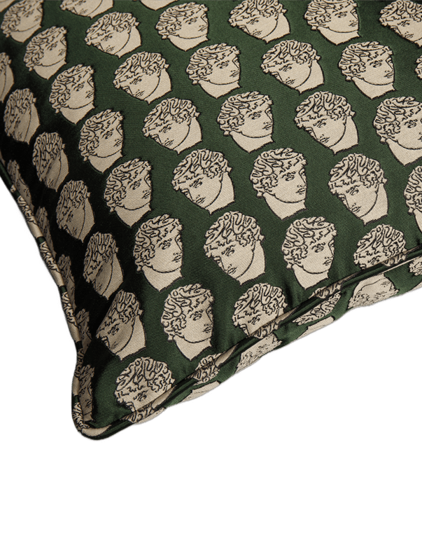 כרית נוי מעוצבת Sky Blue - רפאל אקלה כרית נוי מעוצבת Sky Blue - רפאל אקלה