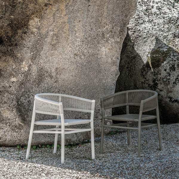 כורסת אוכל Kilt בפינת אוכל - Kilt dining armchair luxury outdoor dining lifestyle
